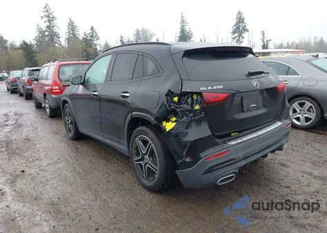 2021 Mercedes-Benz Gla 250 4Matic z USA, uszkodzony, nr VIN W1N4N4HB4MJ256148